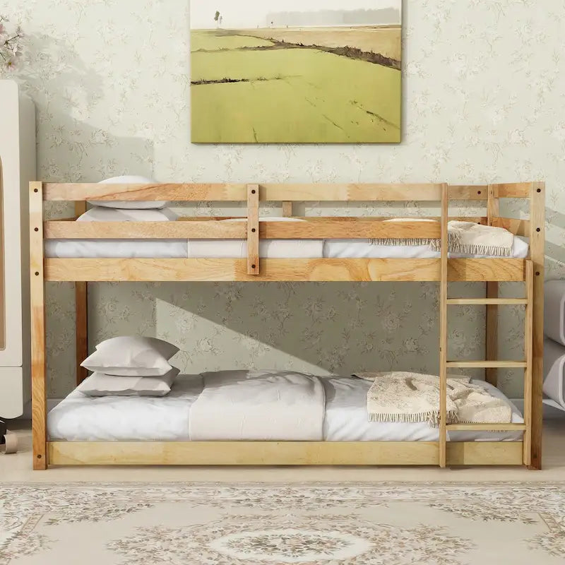 Litera doble tipo loft con dos plataformas de 13 listones y diseño de perfil bajo