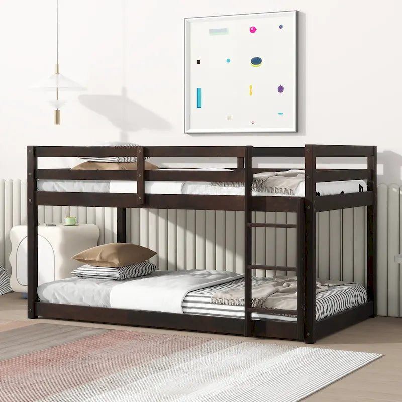 Litera doble tipo loft con dos plataformas de 13 listones y diseño de perfil bajo