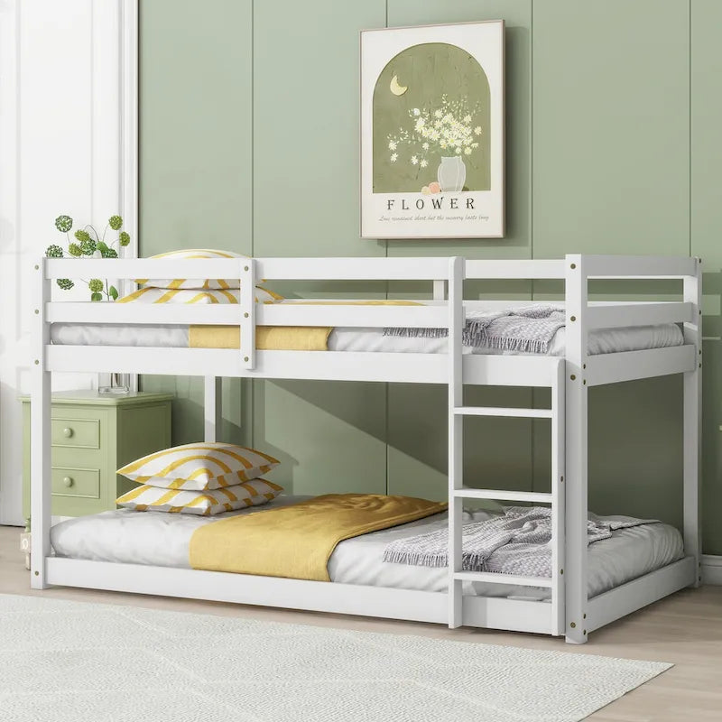 Litera doble tipo loft con dos plataformas de 13 listones y diseño de perfil bajo