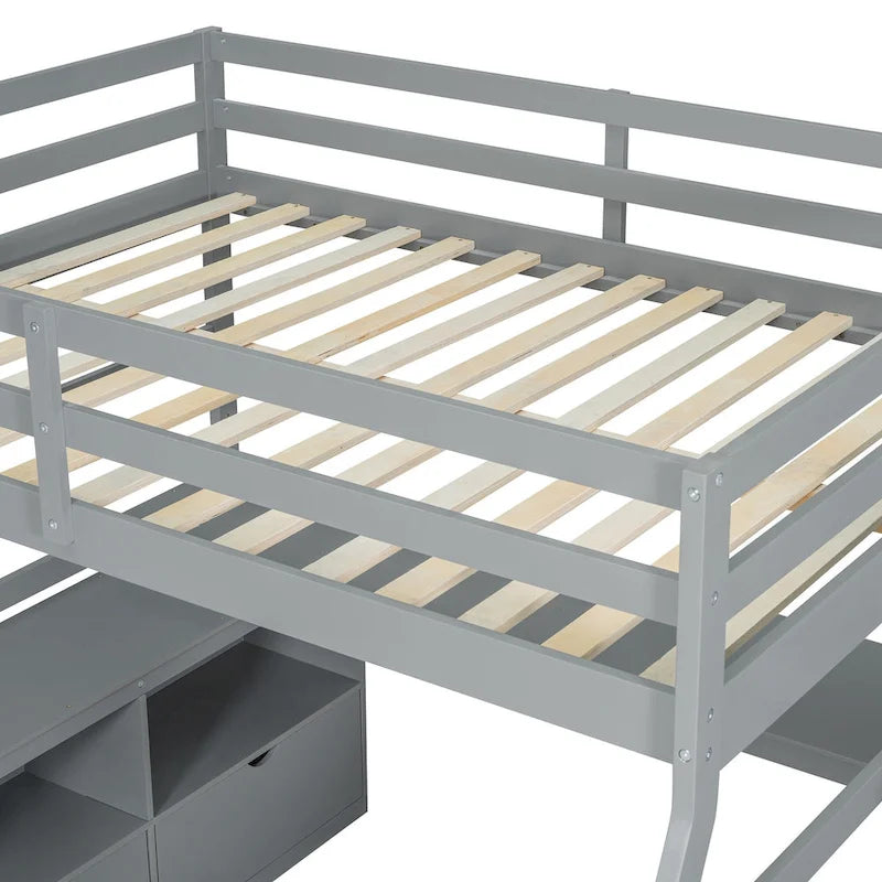 Cama alta tipo loft de pino gris con escritorio y almacenamiento
