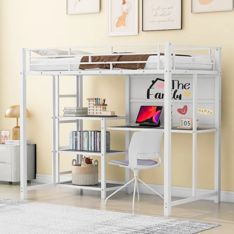 Cama alta de metal blanca tamaño twin con escritorio, pizarra, estantes y escalera